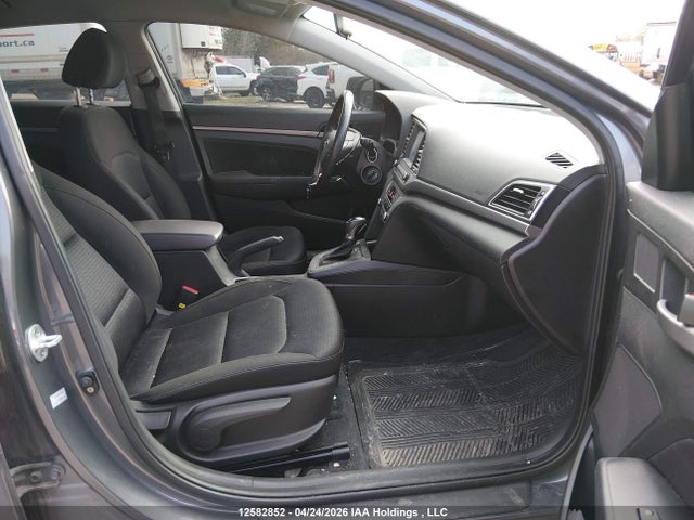 Продажа на аукционе авто 2017 Hyundai Elantra Se/value/limited, vin: KMHD84LFXHU221333, номер лота: 12582852
