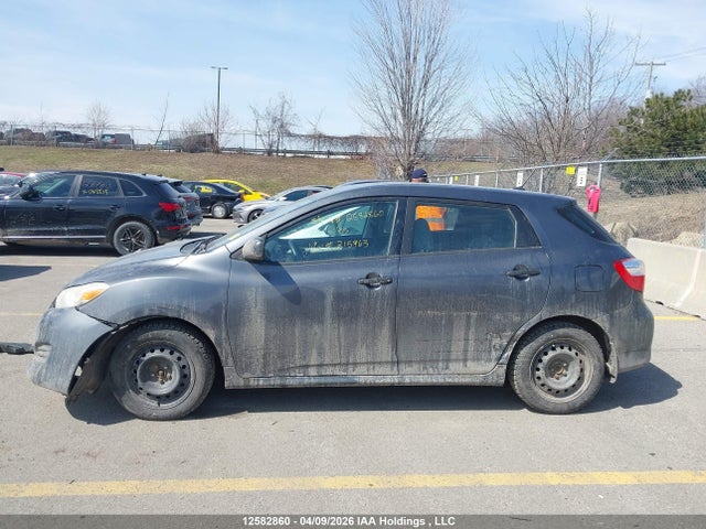 2010 Toyota Matrix მანქანა იყიდება აუქციონზე, vin: 2T1KU4EE4AC215963, აუქციონის ნომერი: 12582860