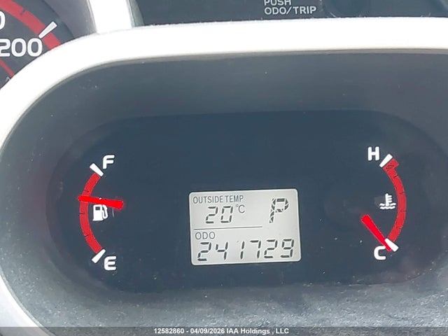2010 Toyota Matrix მანქანა იყიდება აუქციონზე, vin: 2T1KU4EE4AC215963, აუქციონის ნომერი: 12582860