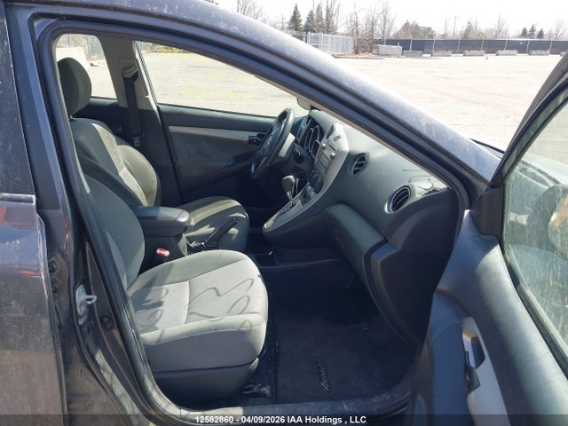 2010 Toyota Matrix მანქანა იყიდება აუქციონზე, vin: 2T1KU4EE4AC215963, აუქციონის ნომერი: 12582860