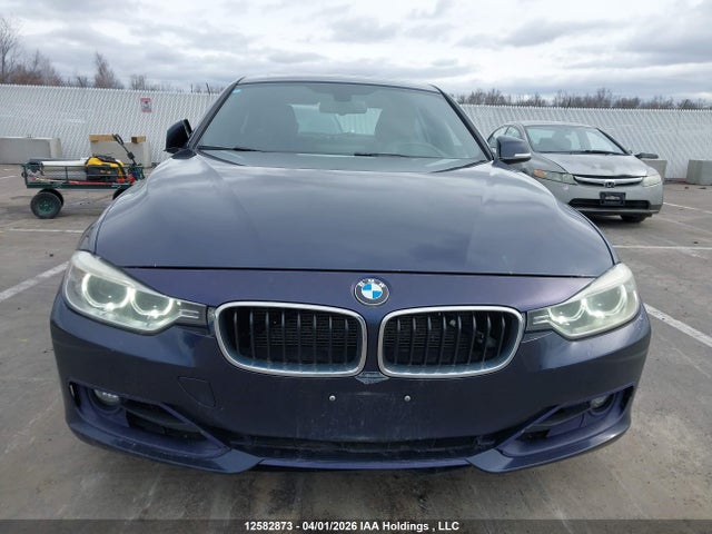 2013 Bmw 335i Xdrive მანქანა იყიდება აუქციონზე, vin: WBA3B9C50DF140715, აუქციონის ნომერი: 12582873