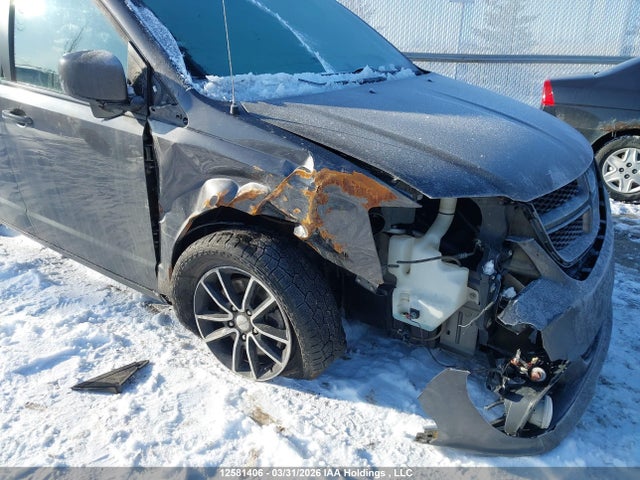 2C4RDGEGXJR216567 Dodge Grand Caravan Gt