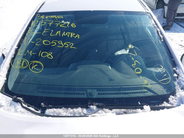 KMHD25LH7EU205952 Hyundai Elantra Gt Gl