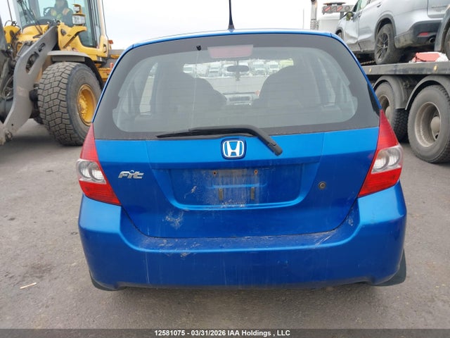 12581075 :رقم المزاد ، JHMGD37248S804604 vin ، 2008 Honda Fit Dx مزاد بيع