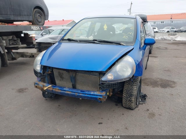 12581075 :رقم المزاد ، JHMGD37248S804604 vin ، 2008 Honda Fit Dx مزاد بيع