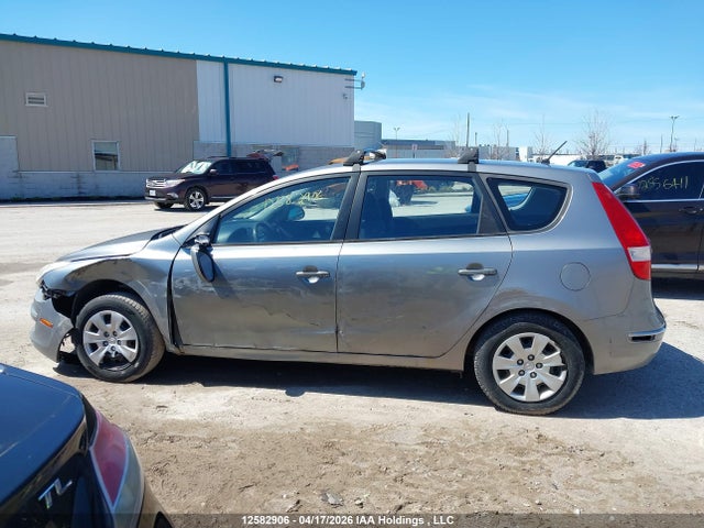 Продаж на аукціоні авто 2011 Hyundai Elantra Touring Gls, vin: KMHDB8AE0BU125057, номер лоту: 12582906