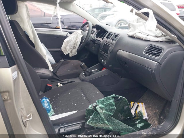 3VWB07AJ6FM248734 Volkswagen JETTA SE