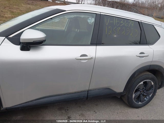 12582929 :رقم المزاد ، JN8BT3BB3SW163679 vin ، 2025 Nissan Rogue Sv/rock Creek مزاد بيع