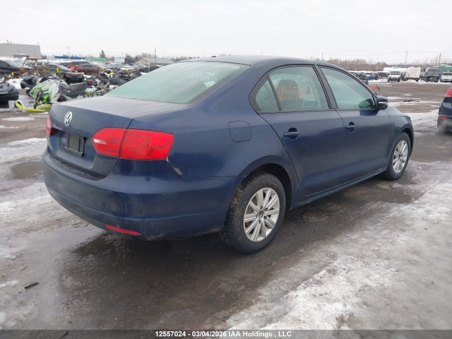 Продажа на аукционе авто 2011 Volkswagen Jetta 2.0l Comfortline, vin: 3VWDK7AJ4BM062154, номер лота: 12557024