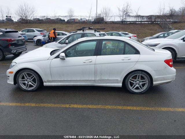 Продажа на аукционе авто 2013 Mercedes-benz C 300 4matic, vin: WDDGF8ABXDG101514, номер лота: 12578484
