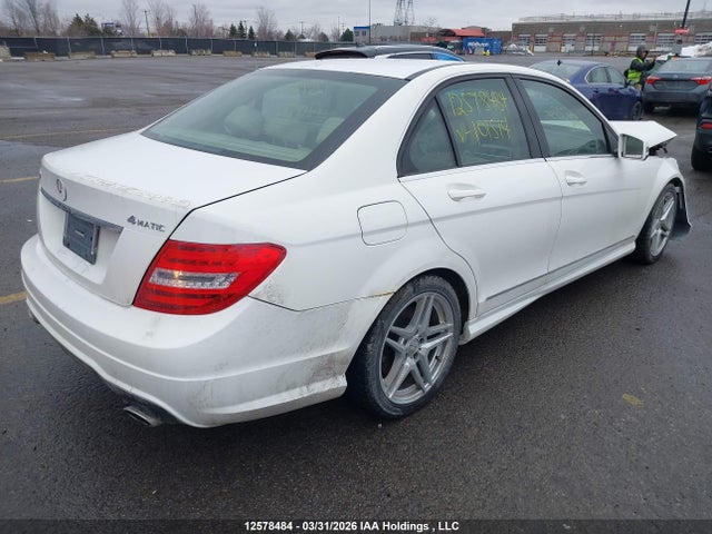 Продажа на аукционе авто 2013 Mercedes-benz C 300 4matic, vin: WDDGF8ABXDG101514, номер лота: 12578484