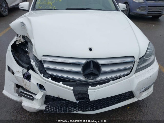 Продажа на аукционе авто 2013 Mercedes-benz C 300 4matic, vin: WDDGF8ABXDG101514, номер лота: 12578484