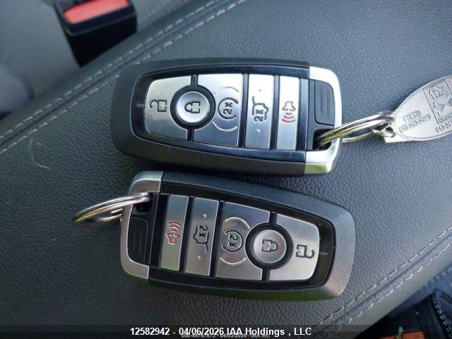 12582942 :رقم المزاد ، 1FMCU9BZ7MUA44377 vin ، 2021 Ford Escape Hybrid مزاد بيع