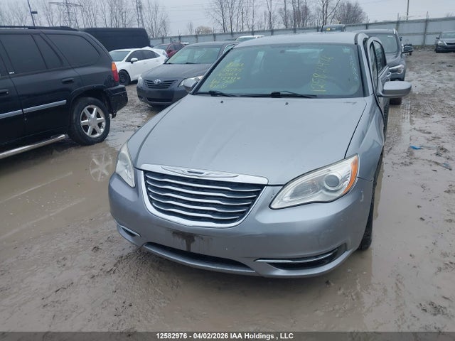 2014 Chrysler 200 Lx მანქანა იყიდება აუქციონზე, vin: 1C3CCBAB0EN229339, აუქციონის ნომერი: 12582976