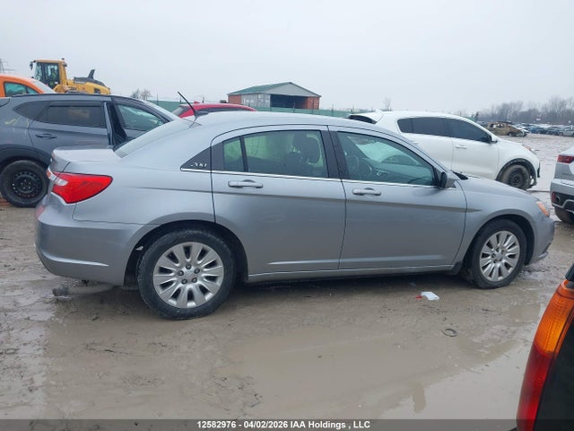 2014 Chrysler 200 Lx მანქანა იყიდება აუქციონზე, vin: 1C3CCBAB0EN229339, აუქციონის ნომერი: 12582976