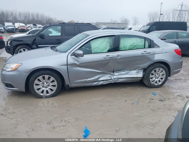 2014 Chrysler 200 Lx მანქანა იყიდება აუქციონზე, vin: 1C3CCBAB0EN229339, აუქციონის ნომერი: 12582976