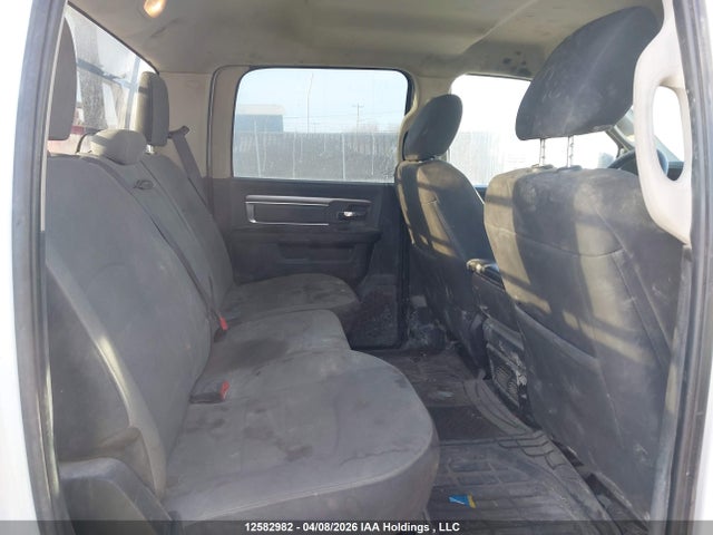 12582982 :رقم المزاد ، 3C6RR7LT5NG358278 vin ، 2022 Ram 1500 Classic Slt مزاد بيع