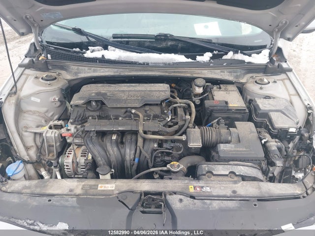 KMHLM4AG9MU125027 Hyundai ELANTRA SEL