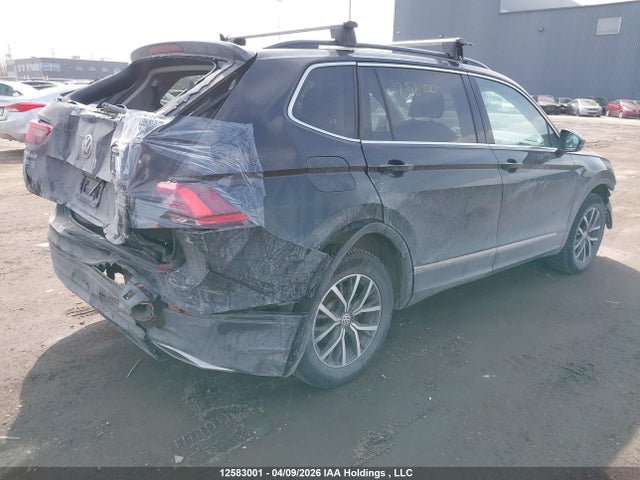 Продажа на аукционе авто 2018 Volkswagen Tiguan Comfortline, vin: 3VV2B7AX4JM106720, номер лота: 12583001
