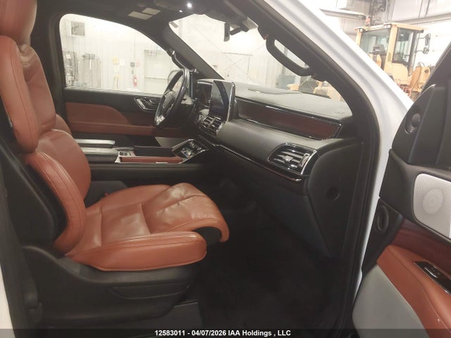 5LMJJ2LT4MEL14321 Lincoln Navigator Reserve