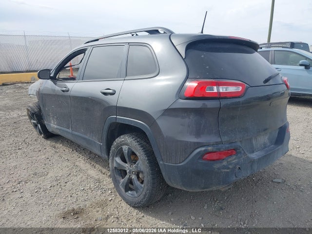 12583012 :رقم المزاد ، 1C4PJLCB2GW157739 vin ، 2016 Jeep Cherokee Latitude مزاد بيع