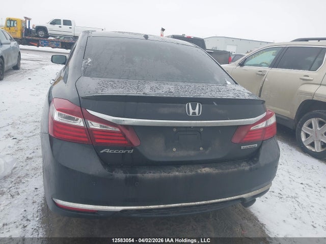 1HGCR2F07GA804579 Honda Accord Touring