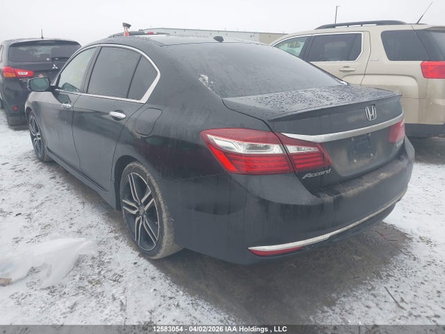 1HGCR2F07GA804579 Honda Accord Touring