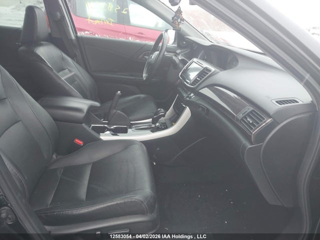 1HGCR2F07GA804579 Honda Accord Touring