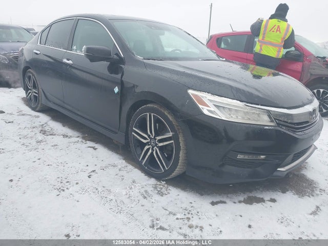 1HGCR2F07GA804579 Honda Accord Touring