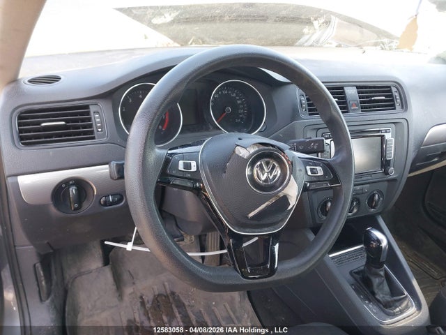 3VW2K7AJXFM329990 Volkswagen Jetta 2.0l Trendline/2.0l Trendline+