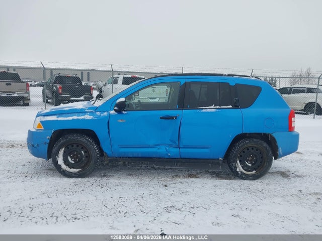 12583059 :رقم المزاد ، 1J8FF47W88D653716 vin ، 2008 Jeep Compass Sport/north مزاد بيع