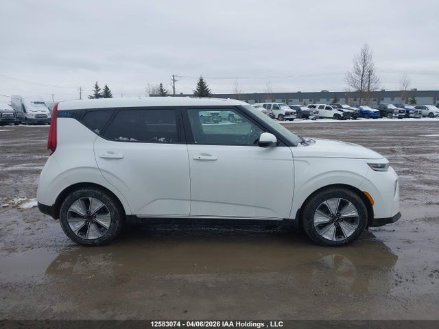 12583074 :رقم المزاد ، KNDJ33A16M7021209 vin ، 2021 Kia Soul Ev Limited مزاد بيع