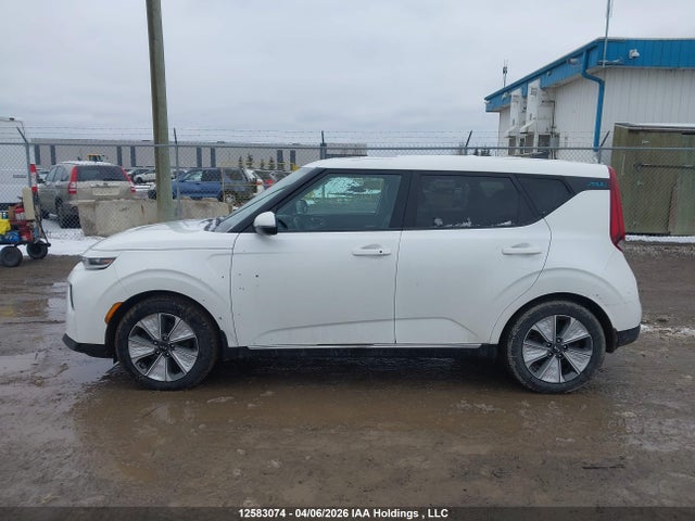 12583074 :رقم المزاد ، KNDJ33A16M7021209 vin ، 2021 Kia Soul Ev Limited مزاد بيع