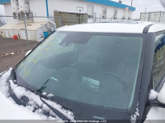 12583074 :رقم المزاد ، KNDJ33A16M7021209 vin ، 2021 Kia Soul Ev Limited مزاد بيع