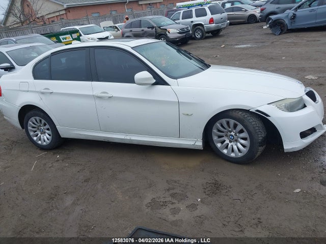 12583076 :رقم المزاد ، WBAPG7G53BNM68005 vin ، 2011 Bmw 3 Series مزاد بيع