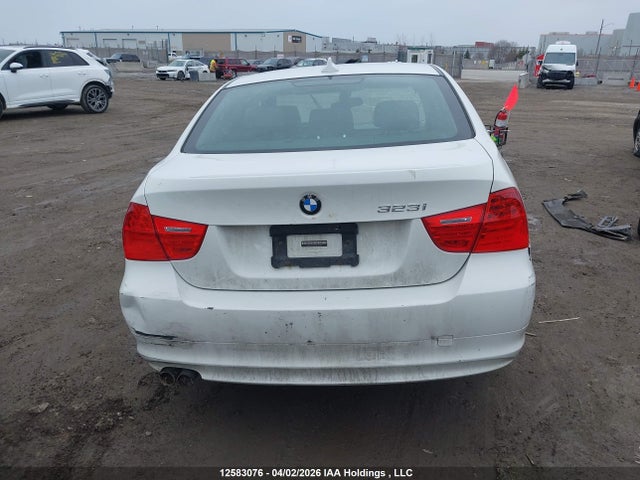 12583076 :رقم المزاد ، WBAPG7G53BNM68005 vin ، 2011 Bmw 3 Series مزاد بيع