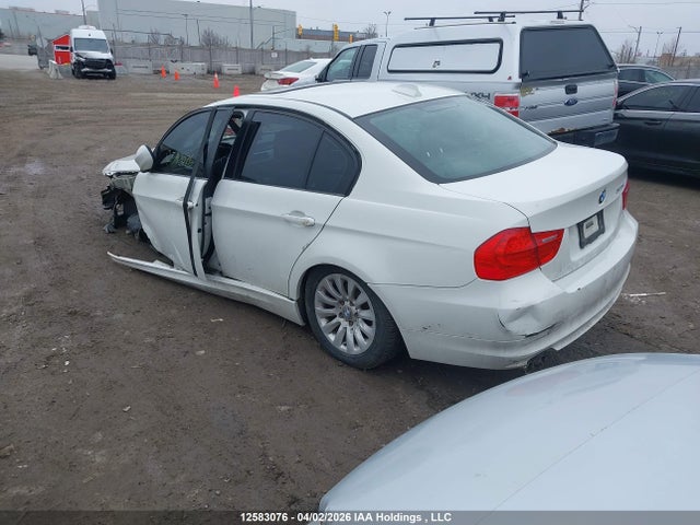 12583076 :رقم المزاد ، WBAPG7G53BNM68005 vin ، 2011 Bmw 3 Series مزاد بيع