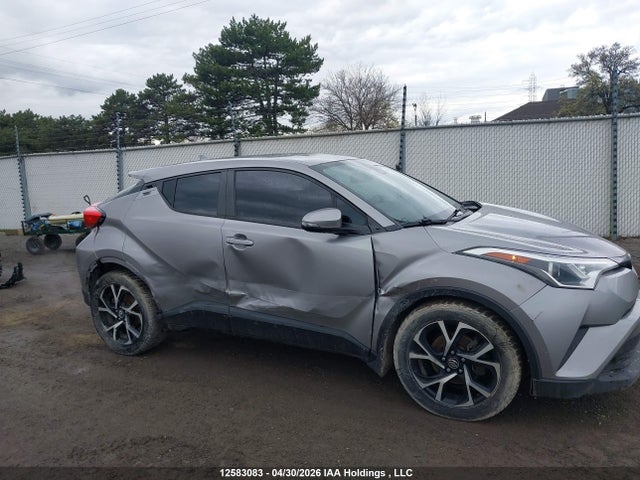 12583083 :رقم المزاد ، NMTKHMBX8JR021565 vin ، 2018 Toyota C-hr Xle مزاد بيع
