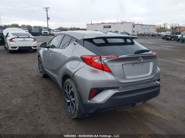 12583083 :رقم المزاد ، NMTKHMBX8JR021565 vin ، 2018 Toyota C-hr Xle مزاد بيع