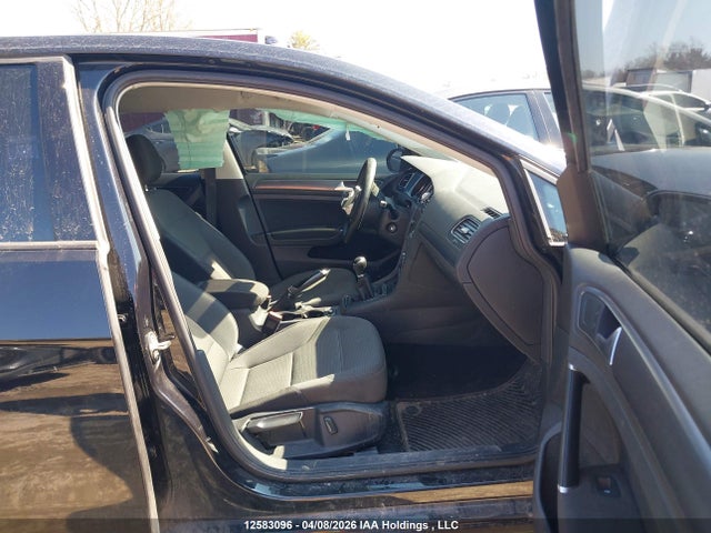 3VWB17AU6JM284696 Volkswagen Golf 1.8 Tsi Comfortline/1.8 Tsi Highline/1.8 Tsi Trendline