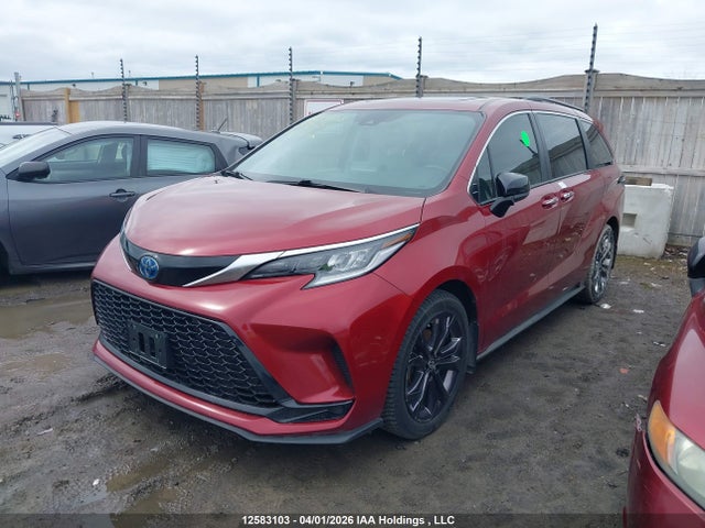 12583103 :رقم المزاد ، 5TDGRKEC1NS088550 vin ، 2022 Toyota Sienna Xse 7-passenger مزاد بيع
