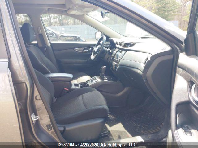 5N1AT2MV8JC804412 Nissan Rogue Sv/sl