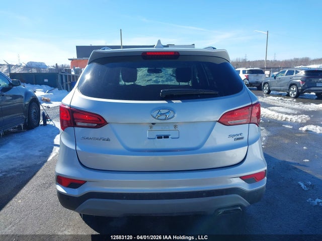 5XYZUDLB4JG557022 Hyundai Santa Fe