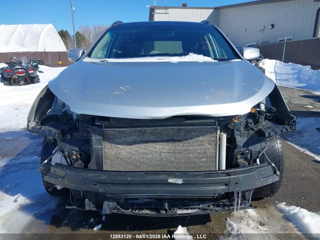 5XYZUDLB4JG557022 Hyundai Santa Fe