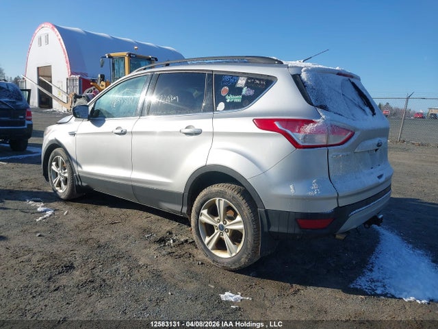 12583131 :رقم المزاد ، 1FMCU9G92FUC38388 vin ، 2015 Ford Escape Se مزاد بيع