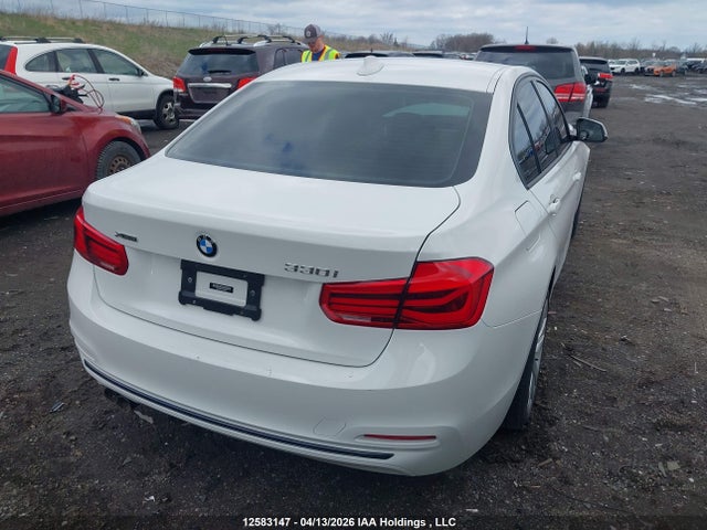 2018 Bmw 330i Xdrive მანქანა იყიდება აუქციონზე, vin: WBA8D9C53JEM34580, აუქციონის ნომერი: 12583147