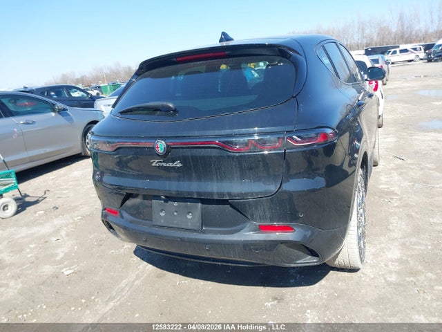 Alfa Romeo Tonale Veloce 2023 ZASNATDN9P3038656 Image 16