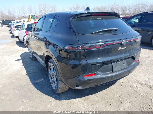 Alfa Romeo Tonale Veloce 2023 ZASNATDN9P3038656 Image 3