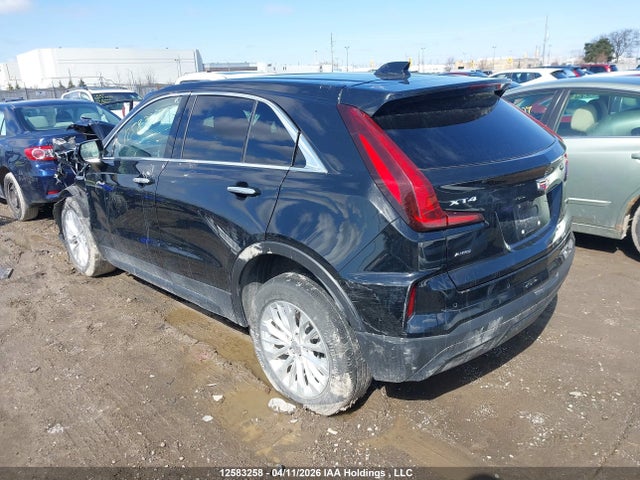 Cadillac Xt4 Luxury 2024 1GYFZBR40RF180831 Image 3