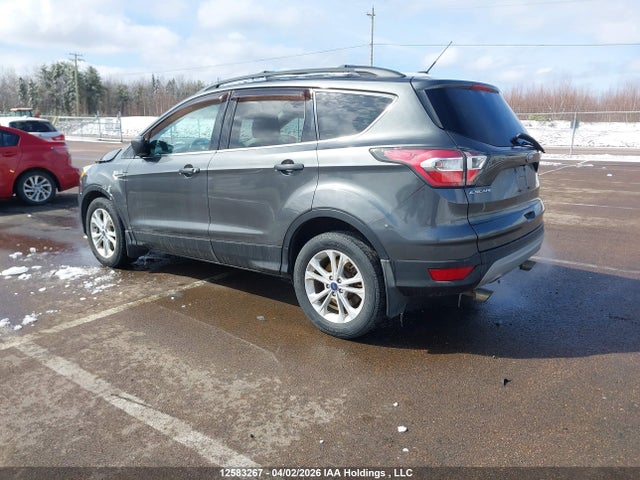 Продажа на аукционе авто 2017 Ford Escape Se, vin: 1FMCU9GD8HUB17985, номер лота: 12583267
